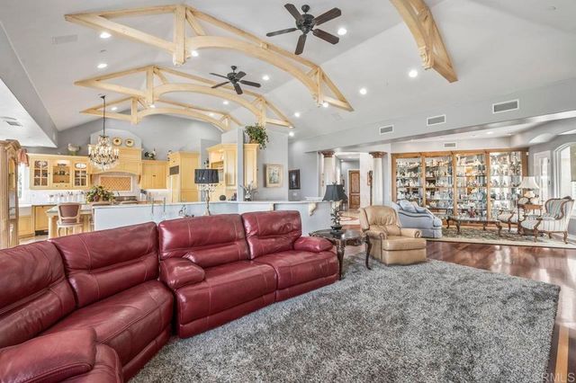 30002 Via Maria Elena, Bonsall, CA 92003