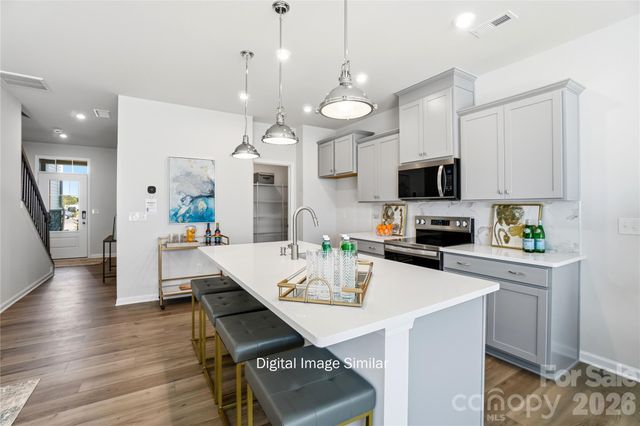 5208 Wyes Oak Lane, Charlotte, NC 28269