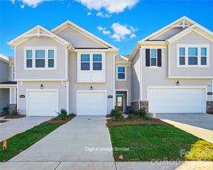 5208 Wyes Oak Lane, Charlotte, NC 28269