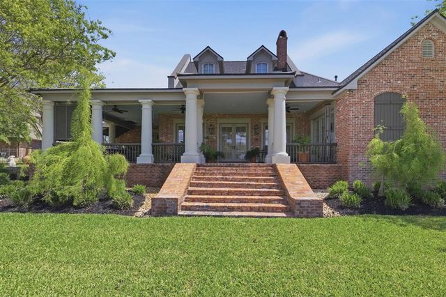 4826 Portrush Drive, Lake Charles, LA 70605