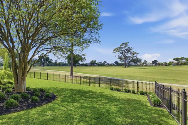 4826 Portrush Drive, Lake Charles, LA 70605