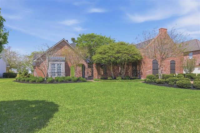 4826 Portrush Drive, Lake Charles, LA 70605