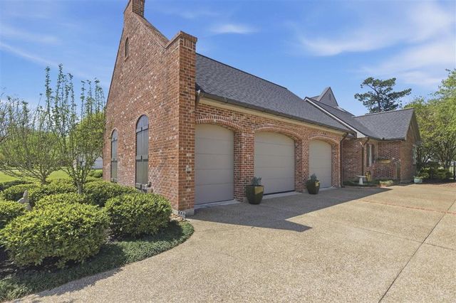 4826 Portrush Drive, Lake Charles, LA 70605