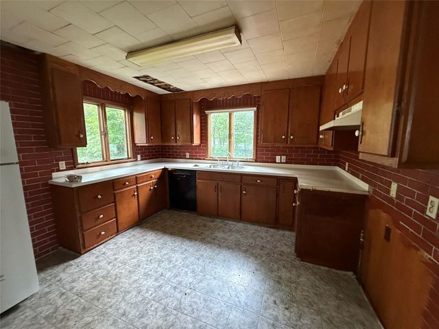 12104 BOLL Road, North East, PA 16428