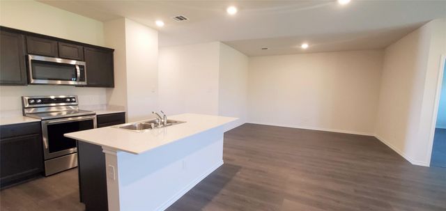 2125 Basil Avenue, Anna, TX 75409