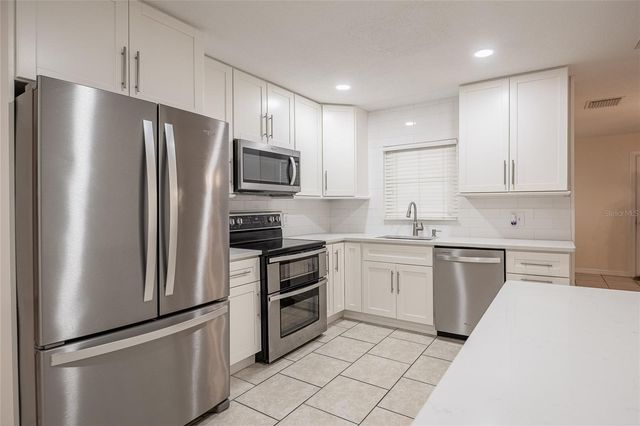 706 PATRICIA PL, Lakeland, FL 33809