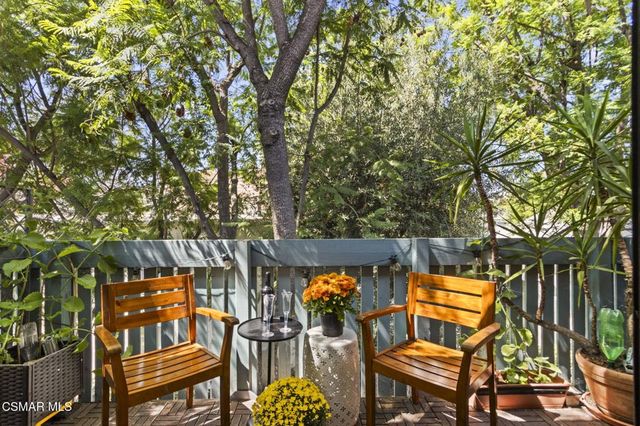 5700 Etiwanda Avenue 248, Tarzana, CA 91356