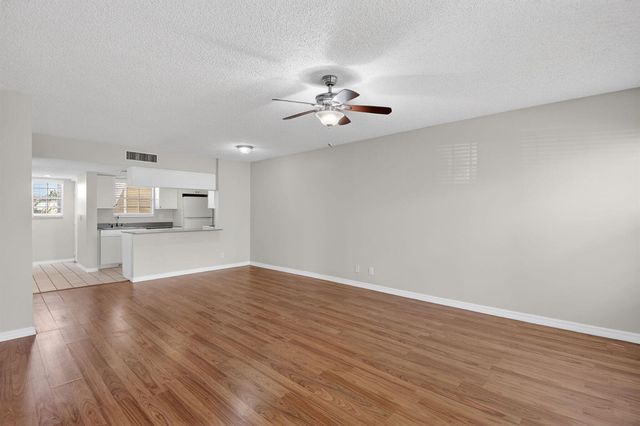 6339 La Costa Drive D, Boca Raton, FL 33433