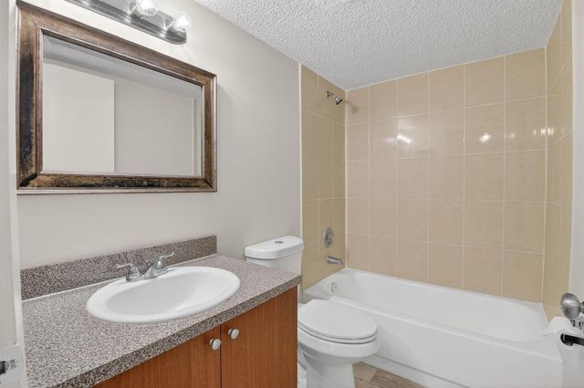 6339 La Costa Drive D, Boca Raton, FL 33433