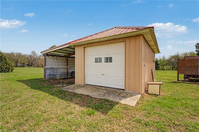 13535 Bill Sellers Road, Fayetteville, AR 72704