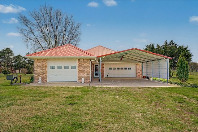 13535 Bill Sellers Road, Fayetteville, AR 72704