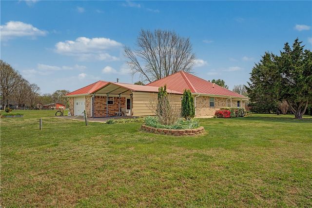 13535 Bill Sellers Road, Fayetteville, AR 72704