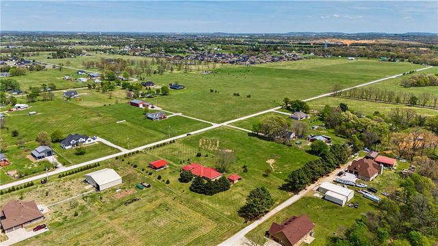 13535 Bill Sellers Road, Fayetteville, AR 72704