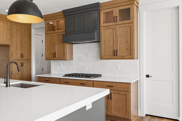 2383 W 3000 N, Farr West, UT 84404