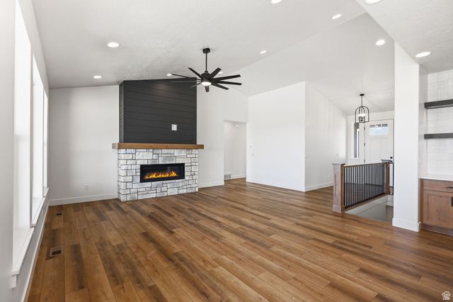 2383 W 3000 N, Farr West, UT 84404