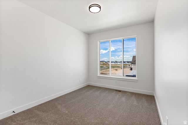 2383 W 3000 N, Farr West, UT 84404