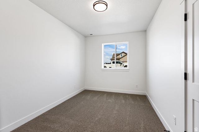2383 W 3000 N, Farr West, UT 84404