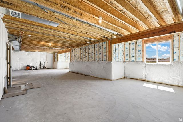 2383 W 3000 N, Farr West, UT 84404