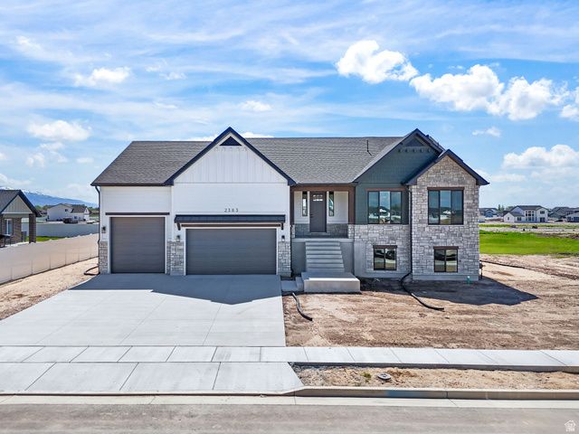 2383 W 3000 N, Farr West, UT 84404