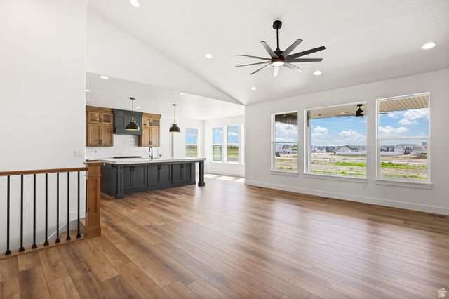 2383 W 3000 N, Farr West, UT 84404