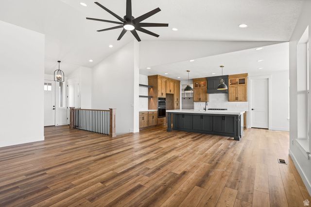 2383 W 3000 N, Farr West, UT 84404