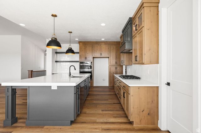 2383 W 3000 N, Farr West, UT 84404