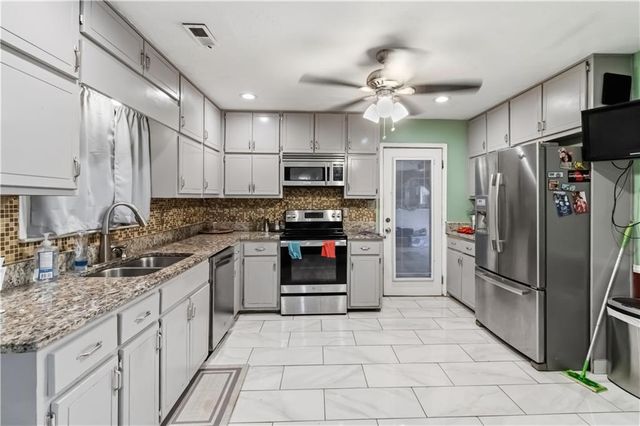 7518 Lerose Drive, Jonesboro, GA 30236