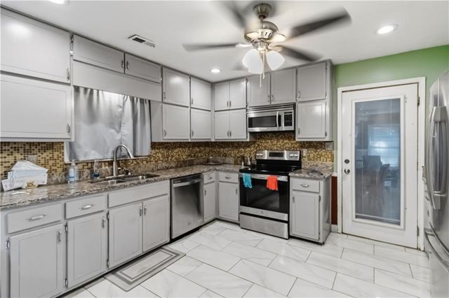 7518 Lerose Drive, Jonesboro, GA 30236