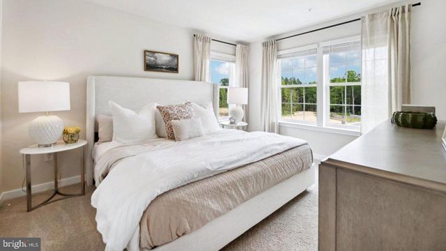 21 CLEMENTON RD E, Gibbsboro, NJ 08026