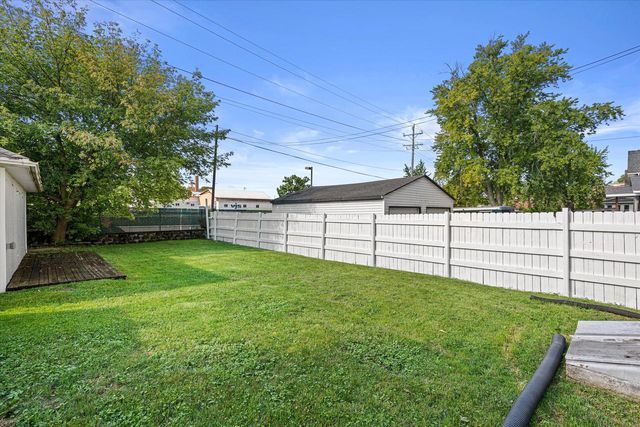 123 Cook STREET, Waukesha, WI 53186