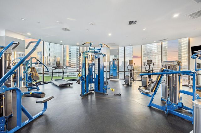 1409 Post Oak Boulevard 1803, Houston, TX 77056