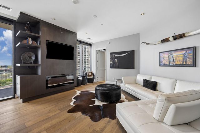 1409 Post Oak Boulevard 1803, Houston, TX 77056