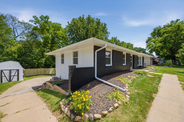 205 WILDWOOD Road, Council Bluffs, IA 51503