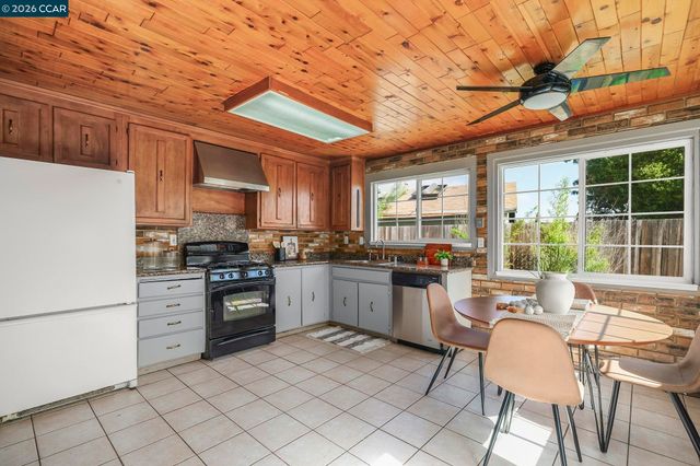 476 Pamela Dr, Bay Point, CA 94565