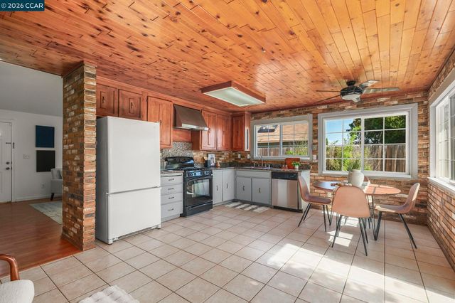 476 Pamela Dr, Bay Point, CA 94565