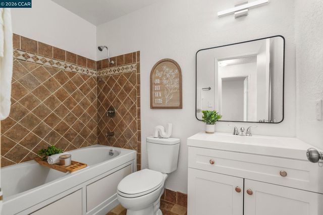 476 Pamela Dr, Bay Point, CA 94565