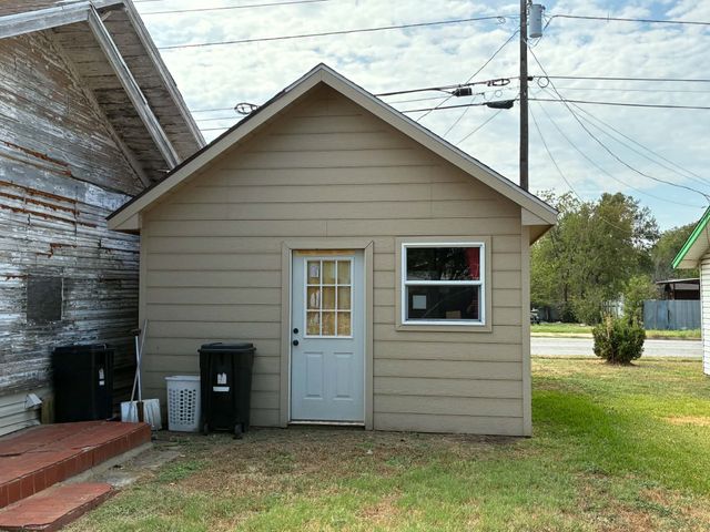 315 Martin Luther King Jr Street, Mineral Wells, TX 76067