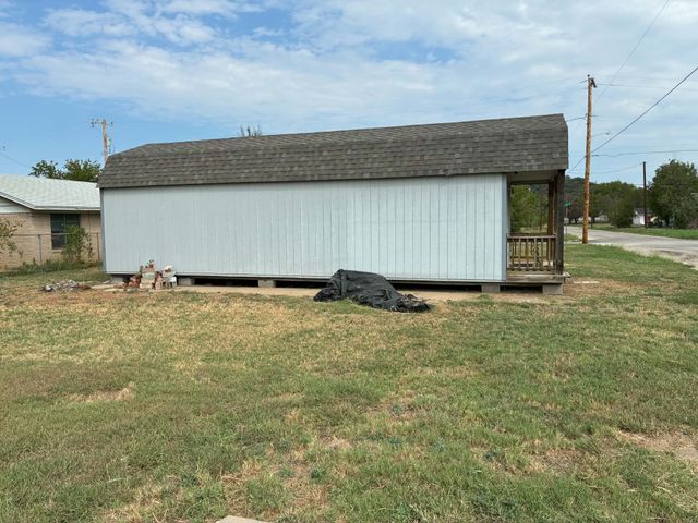 315 Martin Luther King Jr Street, Mineral Wells, TX 76067