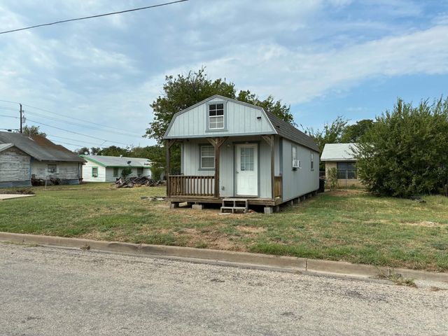 315 Martin Luther King Jr Street, Mineral Wells, TX 76067