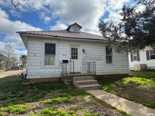 1500 W TYLER Street, Herrin, IL 62948