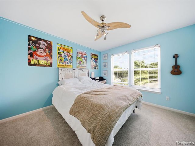 957 River Rock Drive, Holly, MI 48442