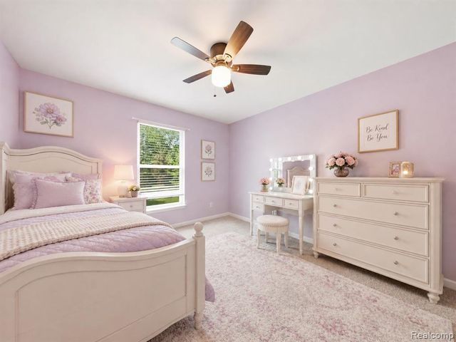 957 River Rock Drive, Holly, MI 48442