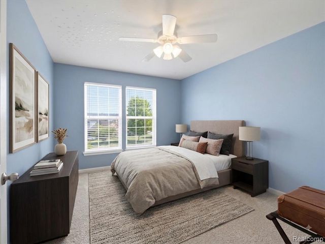 957 River Rock Drive, Holly, MI 48442