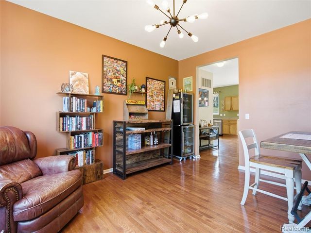 957 River Rock Drive, Holly, MI 48442
