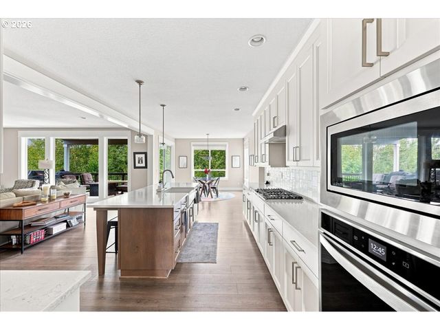 3144 MEADOWLARK Dr, West Linn, OR 97068