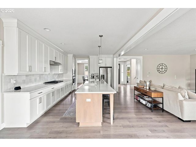 3144 MEADOWLARK Dr, West Linn, OR 97068