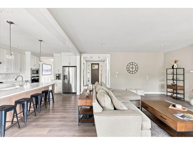 3144 MEADOWLARK Dr, West Linn, OR 97068