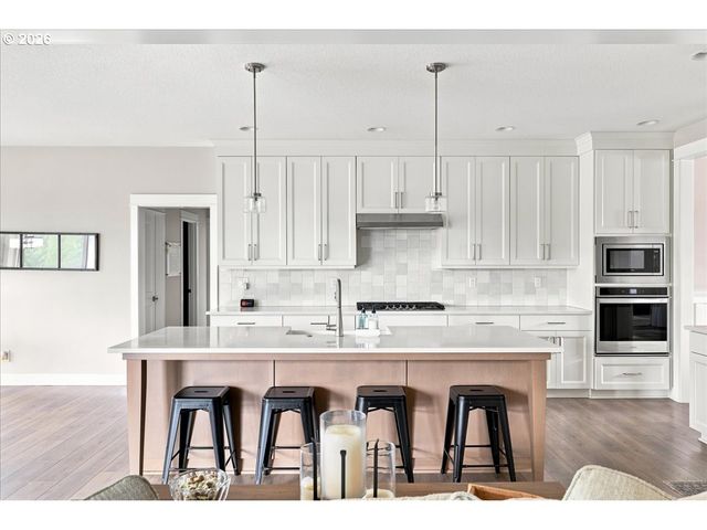 3144 MEADOWLARK Dr, West Linn, OR 97068