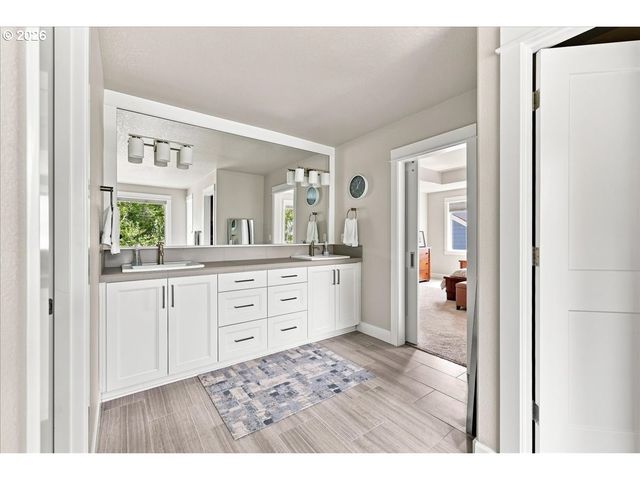 3144 MEADOWLARK Dr, West Linn, OR 97068