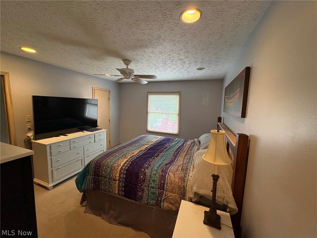581 Thornberry Lane, Brunswick, OH 44212